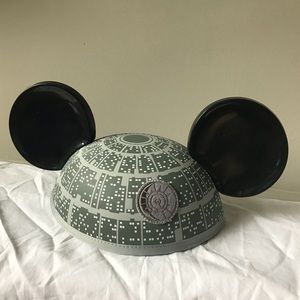 BNWT Star Wars Death Star Disney Parks Mickey Ears